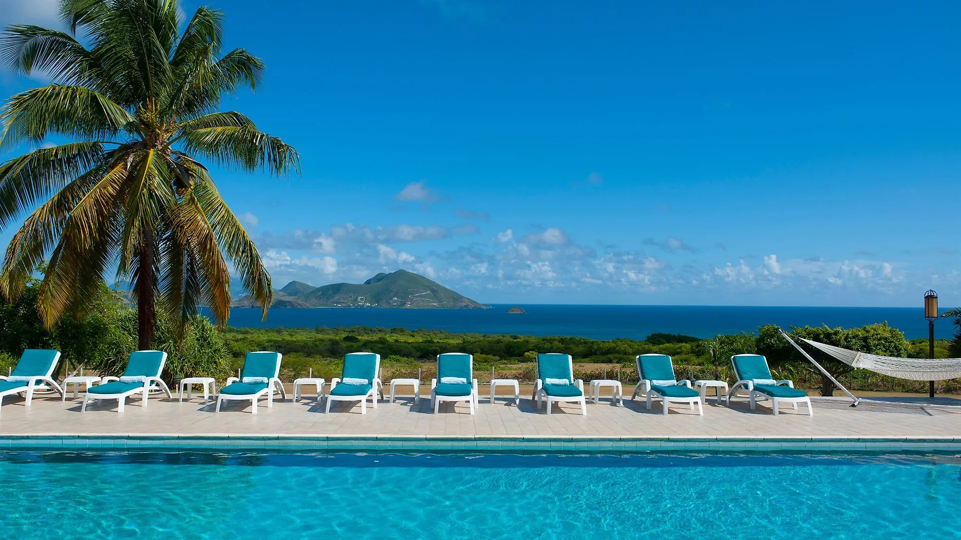 Newcastle Village Mount Nevis Hotel 4*,