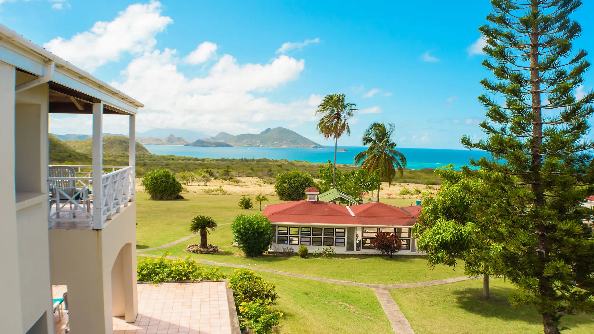 Newcastle Village Mount Nevis Hotel 4*,